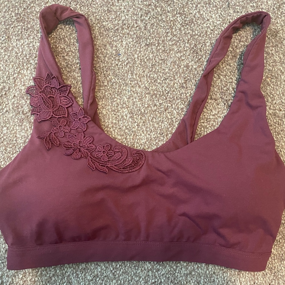 Fabletics | Low-Impact Sports Bra, Size S/M